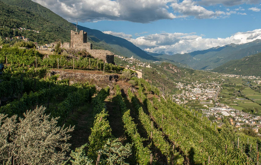 Castel Grumello, Italy